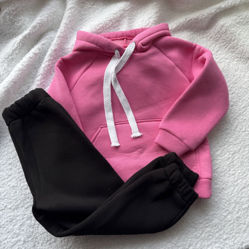 Утепленный детский костюм розового цвета 104 размер