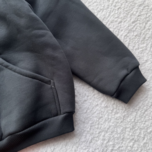 Утеплений дитячий костюм темно-сірого кольору 104 розмір